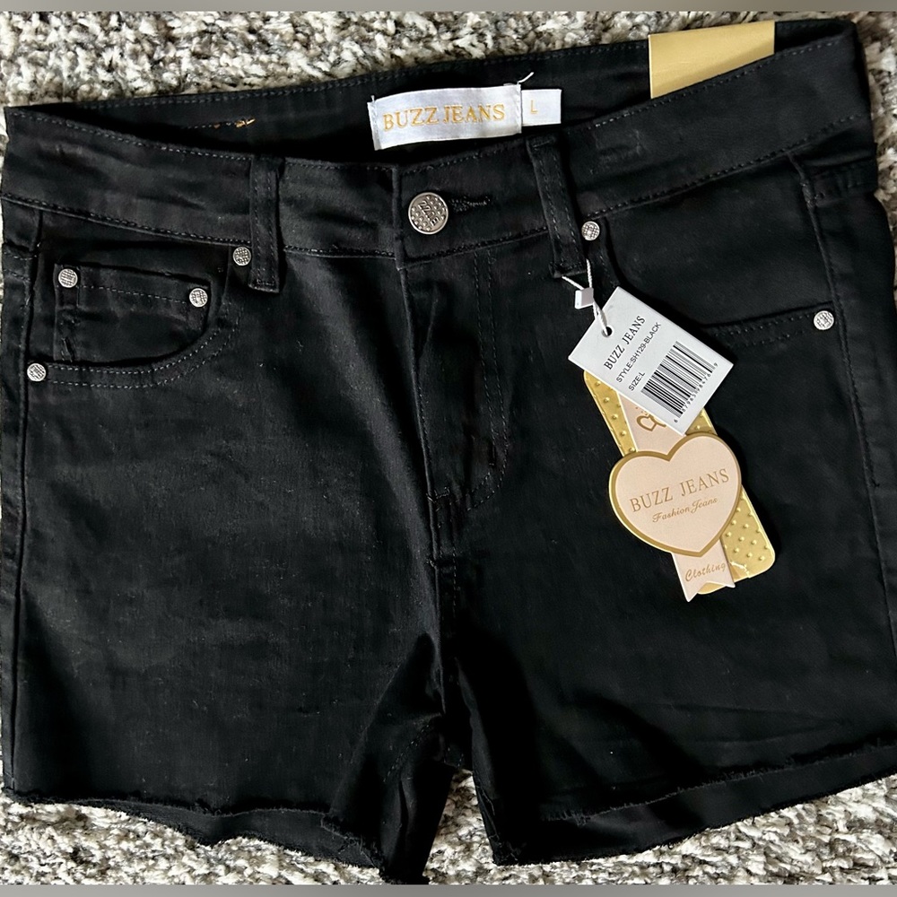 Black shorts Juniors 9,(29”Waist)NWT,Denim Stretch,L,